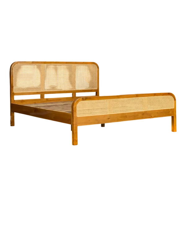 Tempat Ranjang Kayu Jati Pertani – Aksen Rotan