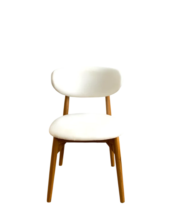 Kursi cafe minimalis dari kayu jati dengan desain simpel, kokoh, dan nyaman untuk penggunaan harian.