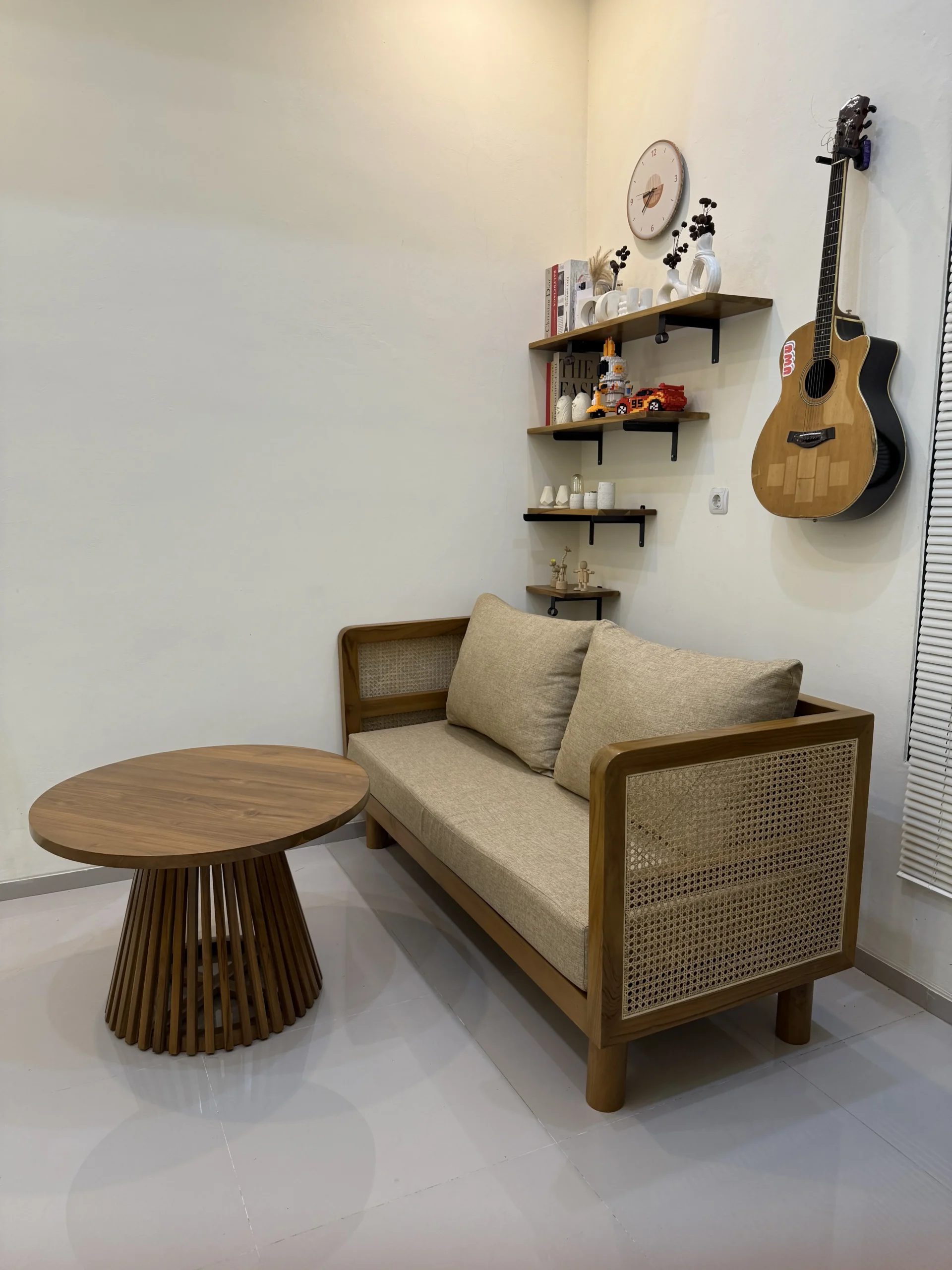 kursi sofa minimalis kayu jati Perhutani Jaminan Kualitas & Kontruksi Meja Bundar - Image 2